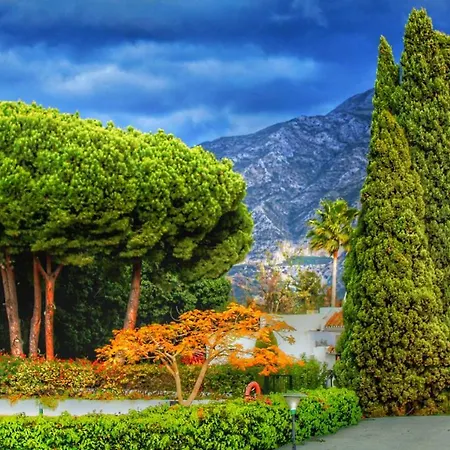 Fascinating & Luxurious Golf,Mountain & Garden View Apartment Porto Banus Marbella Exterior photo